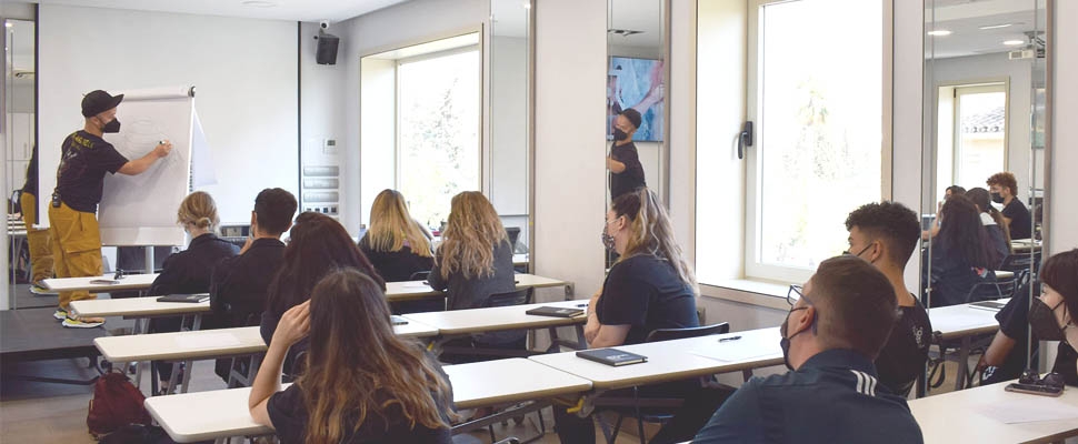 Seminario de Dani Zuñiga para Peluquería Y Maquillaje